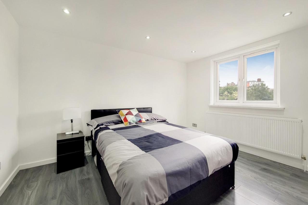 Lovely 4 Bed Apartment Perfect For Families! Londra Esterno foto