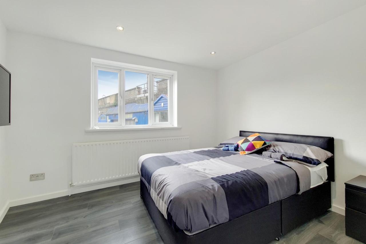 Lovely 4 Bed Apartment Perfect For Families! Londra Esterno foto