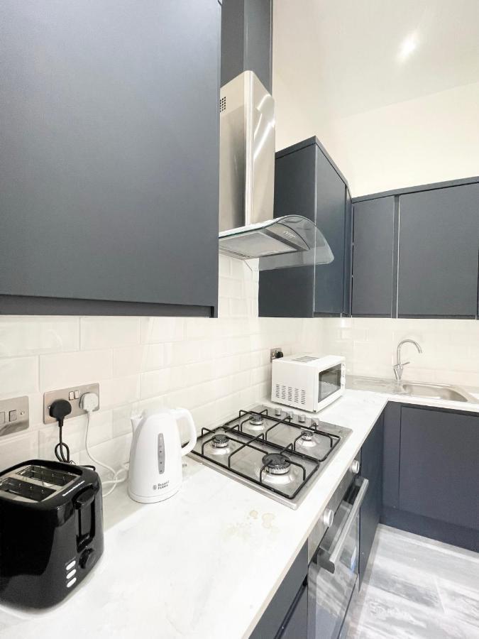 Lovely 4 Bed Apartment Perfect For Families! Londra Esterno foto
